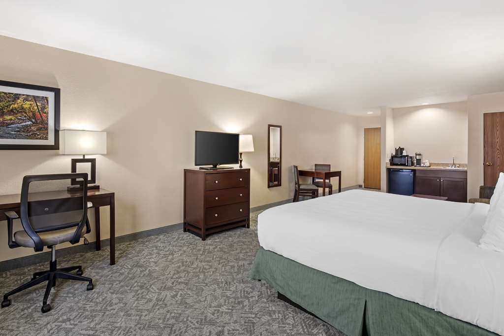 Best Western Plus Eagle Vail Airport - photo 30