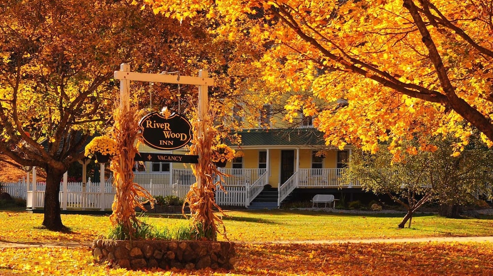 RiverWood Inn in Jackson, United States