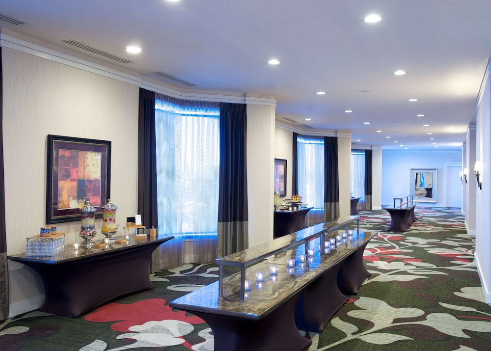 Hilton Minneapolis St. Paul Airport - photo 36
