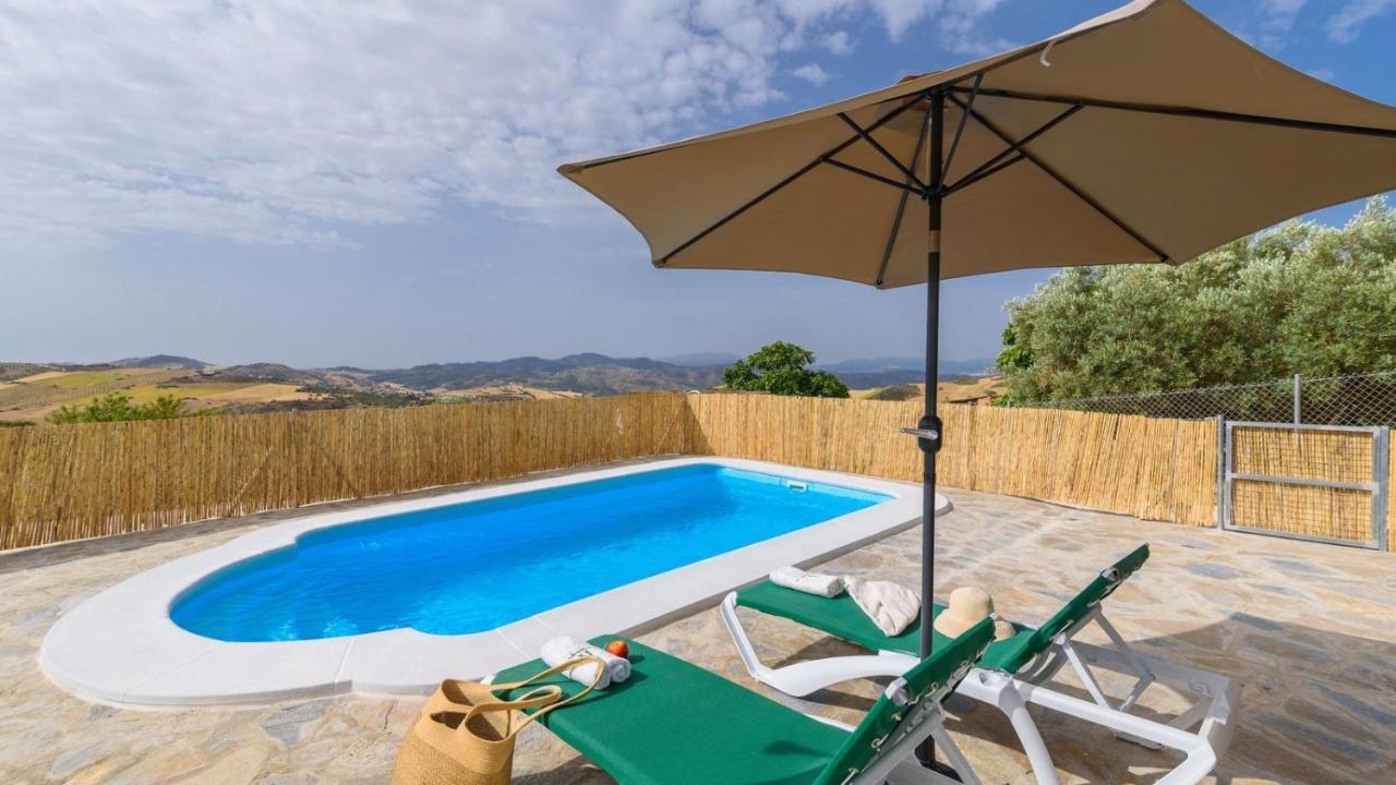 Casa Pulirio Antequera La Higuera by Ruralidays — 4-Star Luxury Hotel in Antequera, Spain