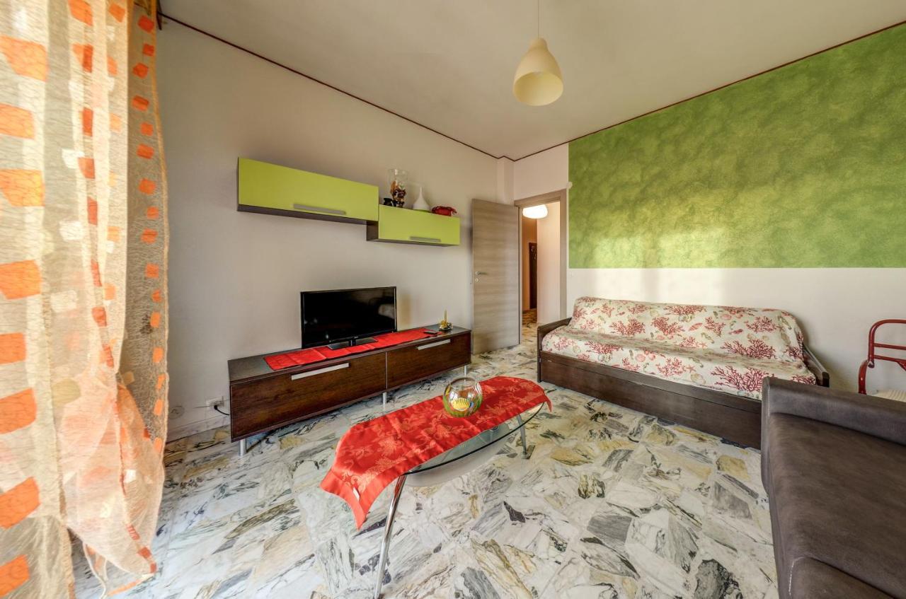 Casa Vacanza Shanaia — 4-Star Luxury Hotel in Pietra Ligure, Italy