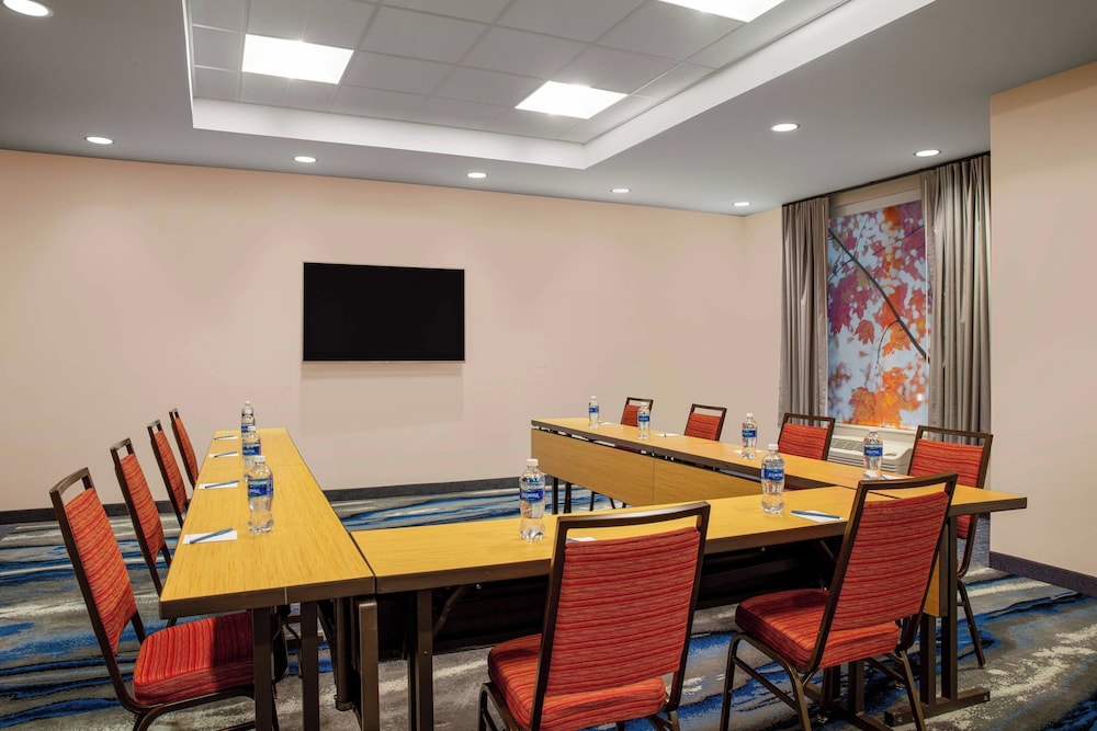Fairfield Inn & Suites by Marriott Harrisburg West Mechanicsburg - photo 27