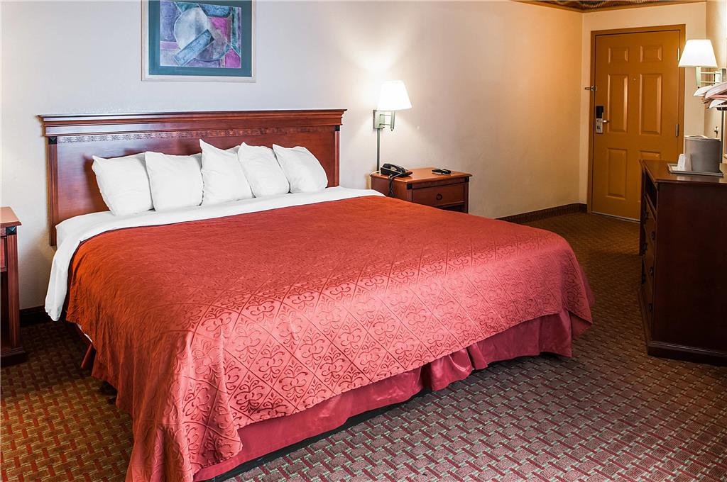 Quality Inn & Suites Las Cruces University Area - photo 22