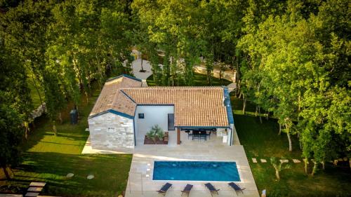 Casa Bosca with heated pool — 4-Star Luxury Hotel in Sveti Petar U Sumi, Croatia
