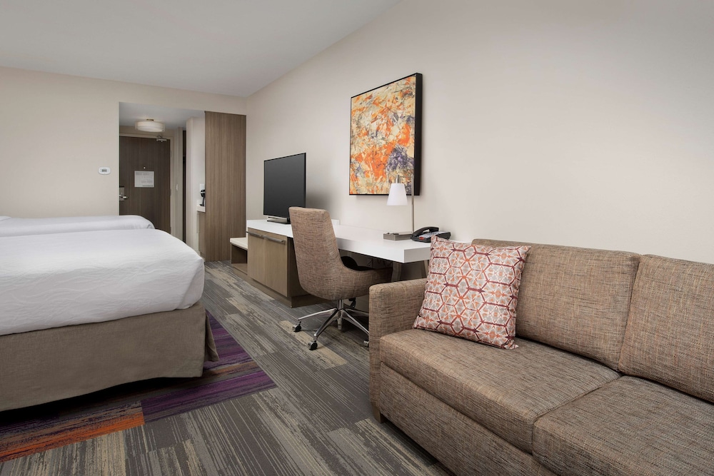 Hilton Garden Inn Columbia Airport - photo 18