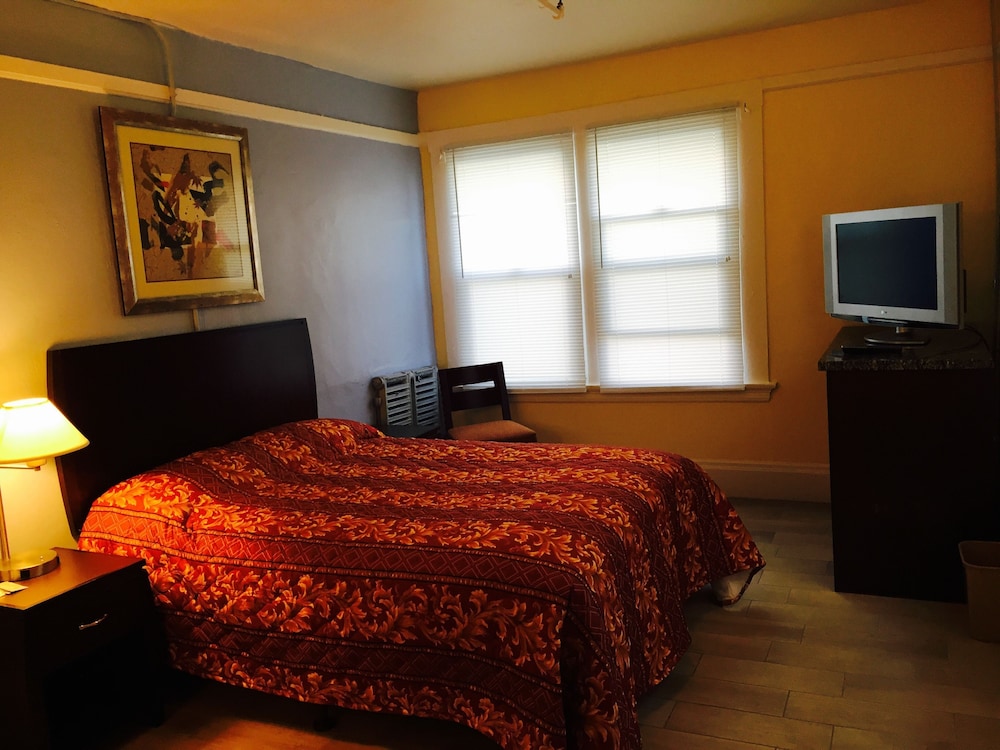 Aldrich Hotel - photo 4