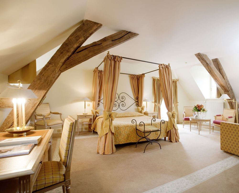 Château Du Petit Musigny À Chambolle — 4-Star Luxury Hotel in Dijon, France
