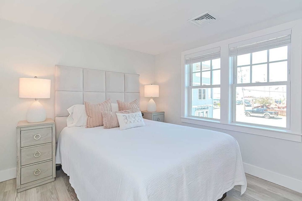 Harbourtown Suites - photo 16