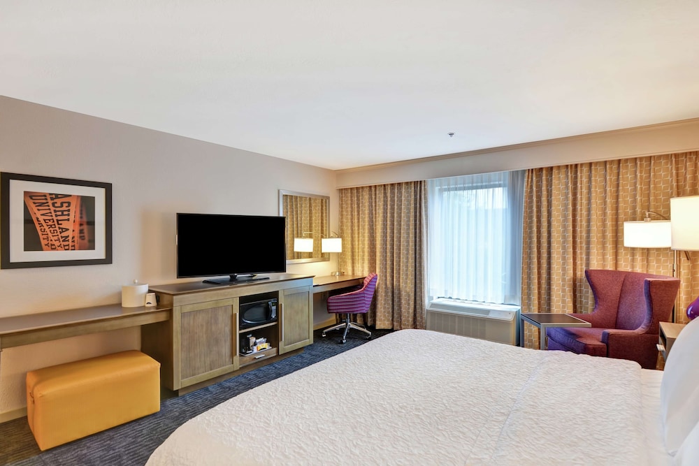 Hampton Inn & Suites Ashland - photo 16