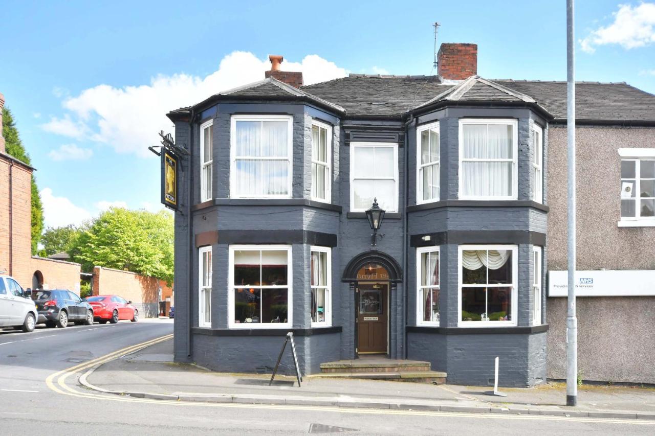 The Victoria — 4-Star Luxury Hotel in Newcastle Under Lyme, United Kingdom