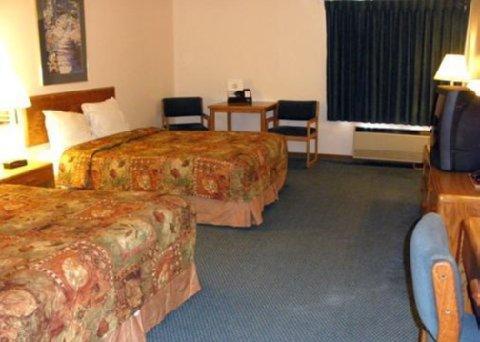 Econo Lodge Inn & Suites - photo 18