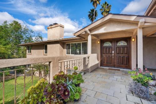 Executive Retreat Renovated Spacious Views in La Mesa, United States