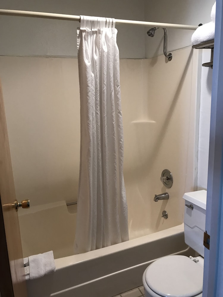 FairBridge Inn Coeur d'Alene - photo 26