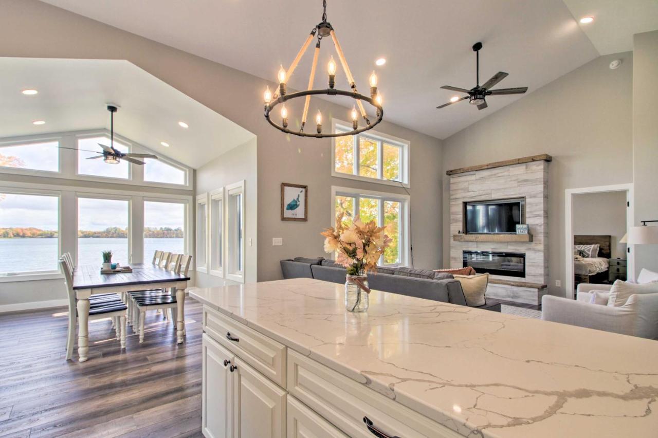 Pearl Lake Retreat with Dock and Stunning Views in Detroit Lakes, United States