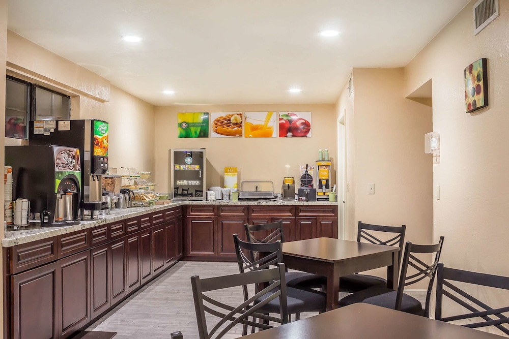 Quality Inn Pinetop Lakeside - photo 19