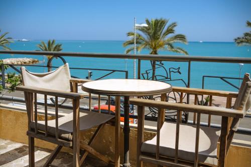 Hotel Du Bord De Mer Le Vanille — Cagnes Sur Mer