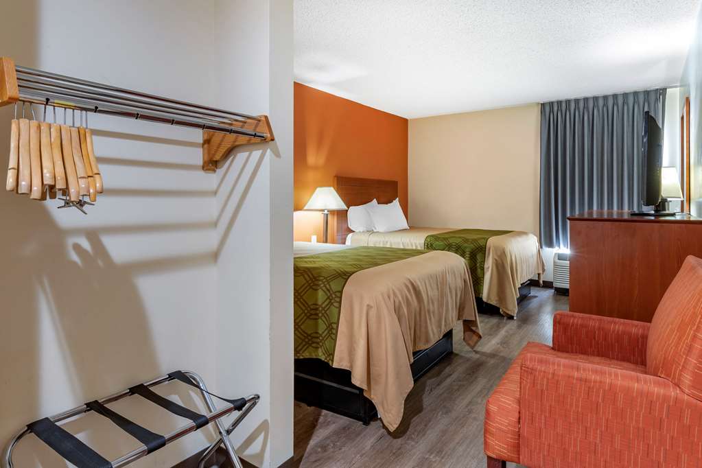 Econo Lodge Saint Stephen - photo 8