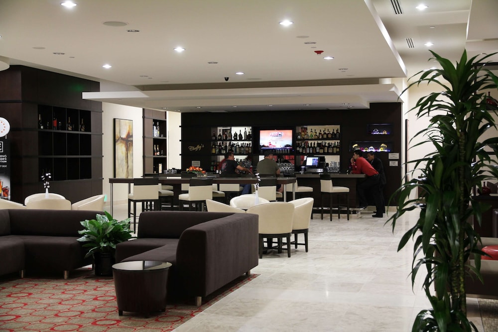 Embassy Suites Ontario Airport - photo 38