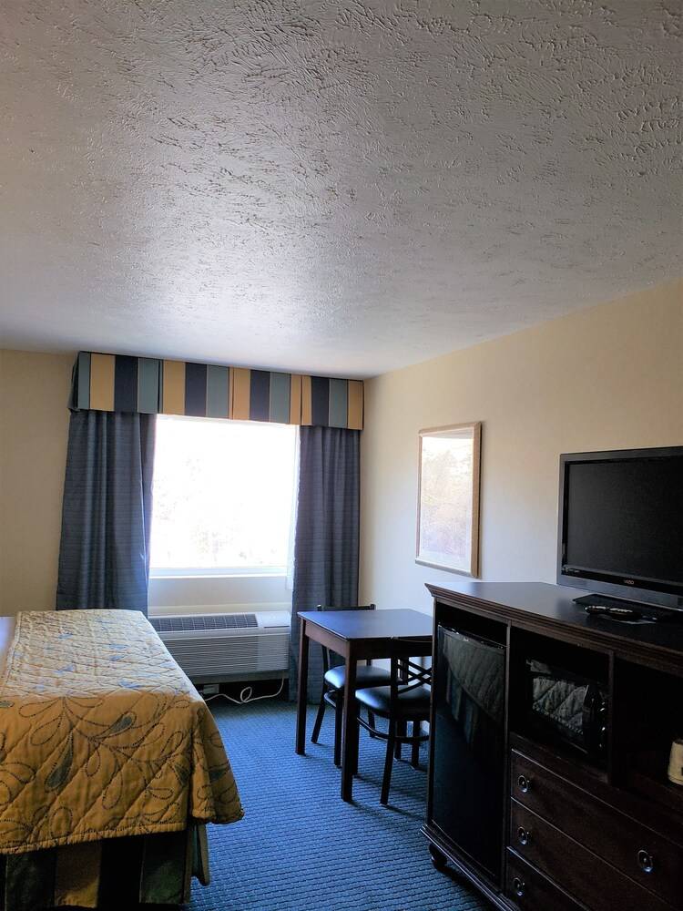 Baymont by Wyndham Branson Theatre District - photo 48