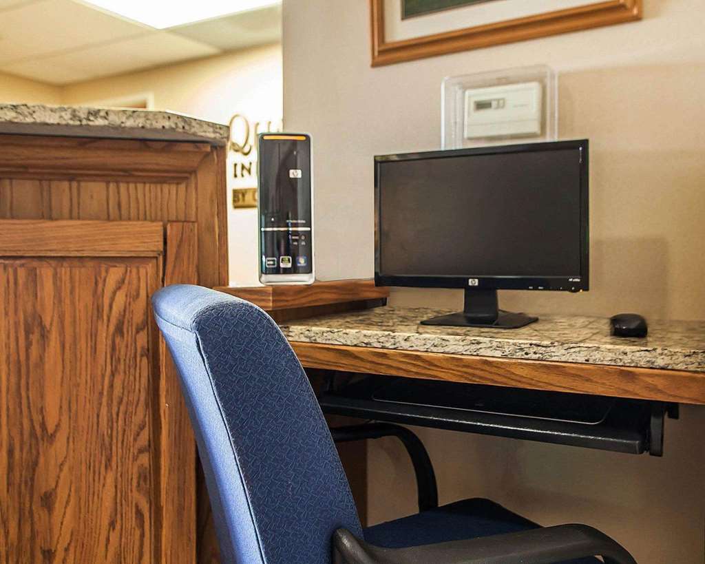 Quality Inn & Suites Eldridge Davenport North - photo 32