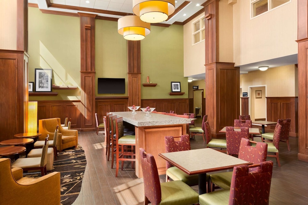 Hampton Inn & Suites Williamsburg Historic District - photo 43