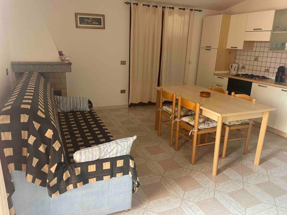 Appartamento a Pochi Passi Dal Mare in La Caletta, Italy