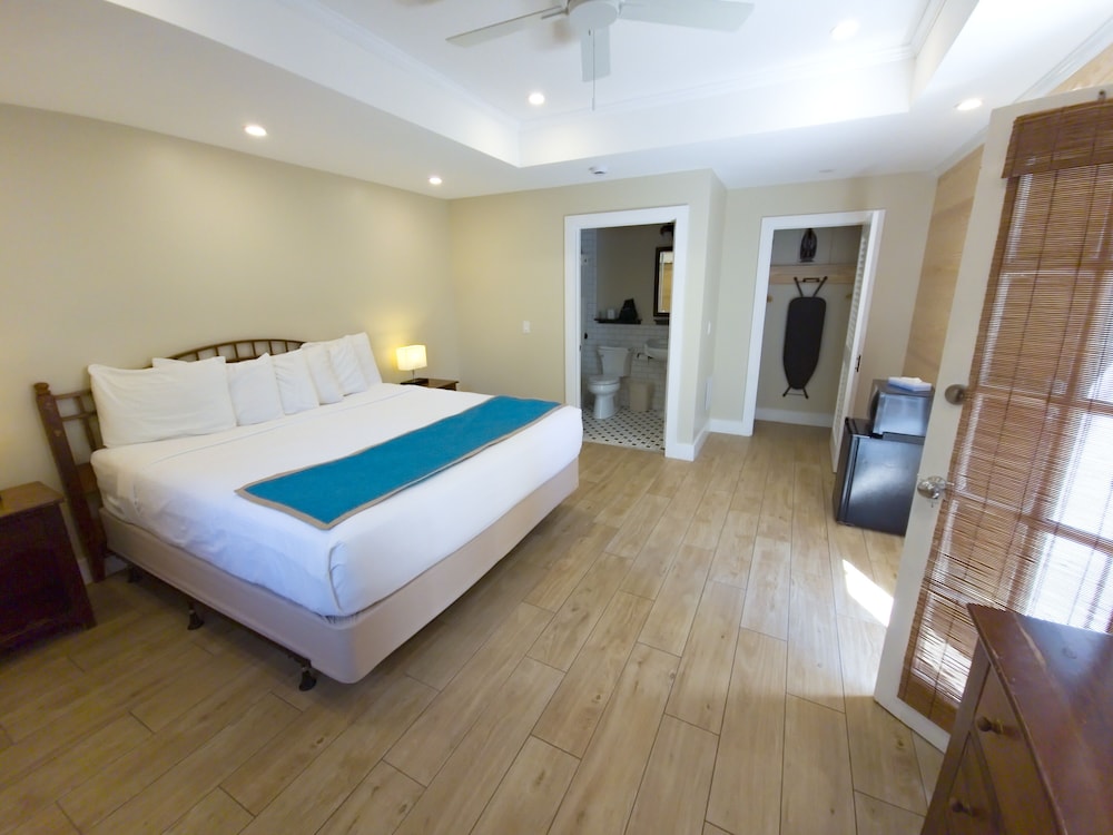 Seashell Motel - carbon neutral hotel in Key West