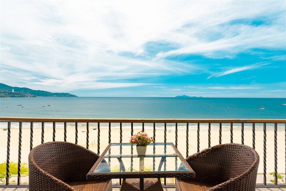 Jazz Hotel - carbon neutral hotel in Da Nang
