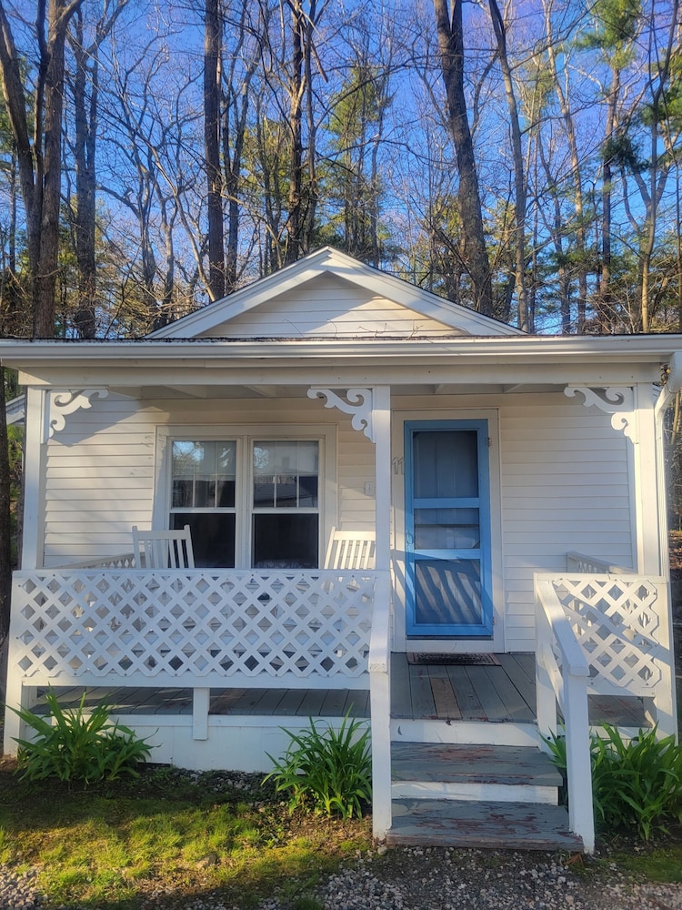 2 River Road Inn & Cottages - photo 82