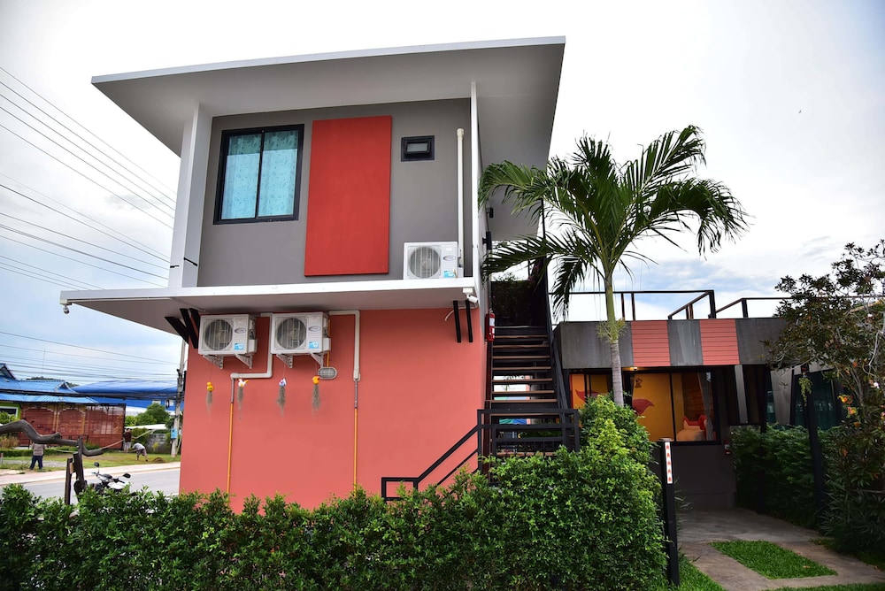 Pranwimol Resort in Pran Buri, Thailand