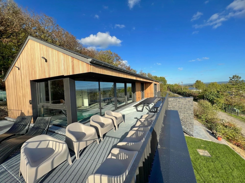 Ard'view — 4-Star Luxury Hotel in Durbuy, Belgium
