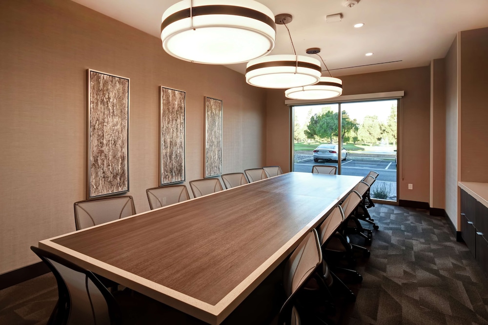Home2 Suites by Hilton Los Angeles Montebello - photo 36