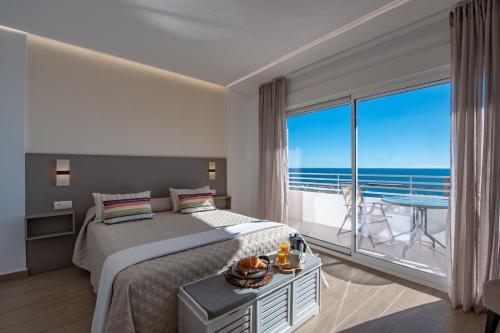 Alicante Skylights Apartments — 4-Star Luxury Hotel in Alicante, Spain