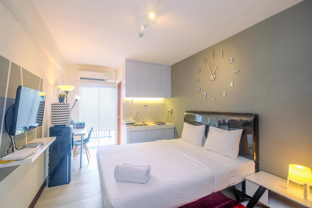 Best and Simply Homey Studio Cinere Resort Apartment By Travelio in Depok, Indonesia