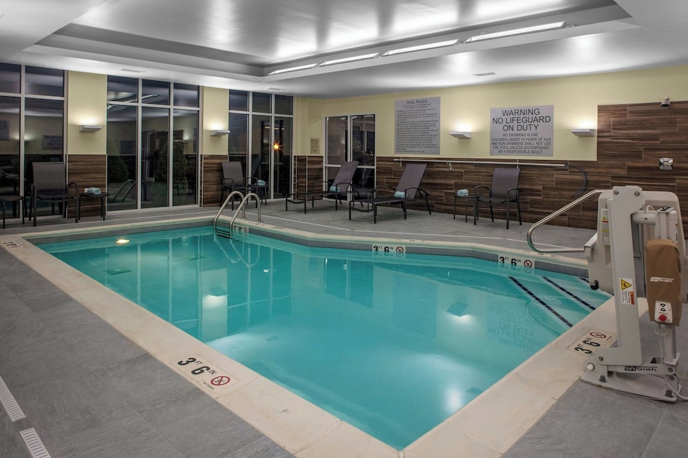 Fairfield Inn & Suites by Marriott Indianapolis Greenfield - photo 10