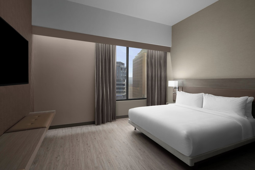 AC Hotel by Marriott San Antonio Riverwalk - photo 9