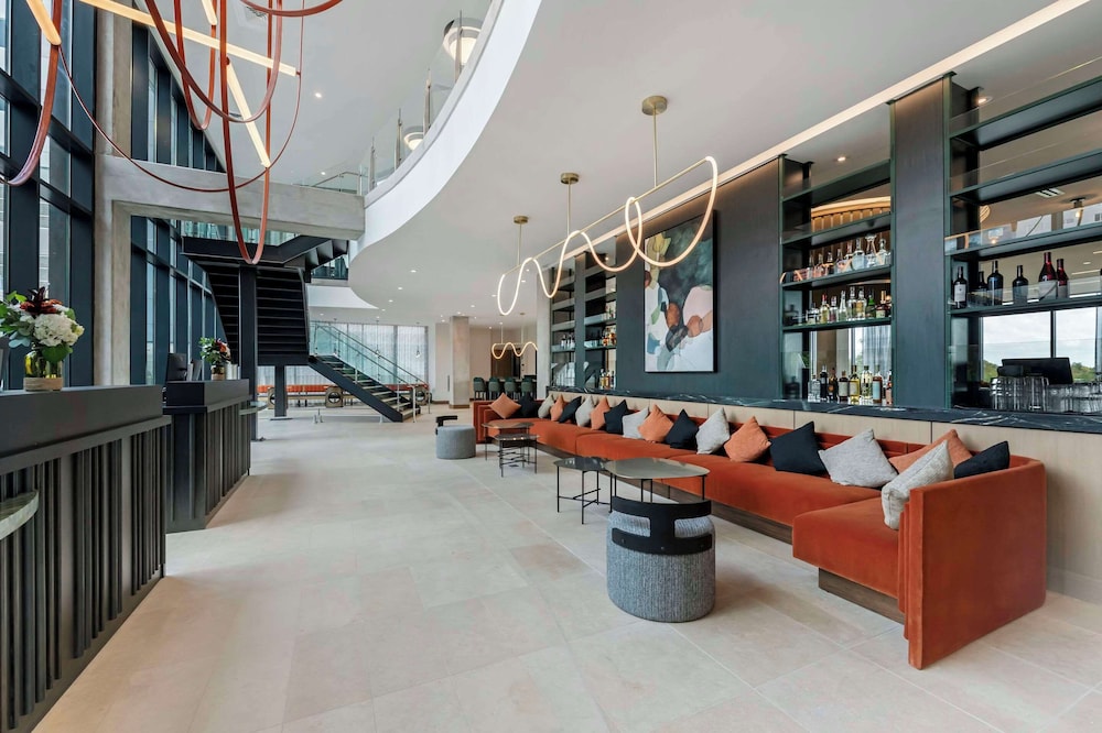 Cambria Hotel Austin Downtown - photo 4