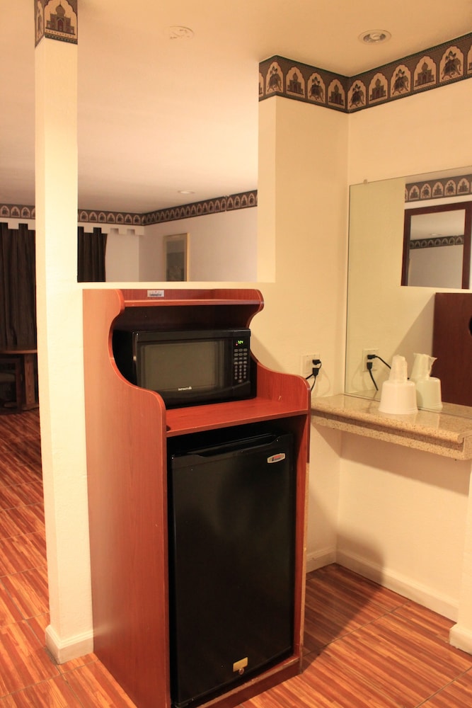 Menifee Inn - photo 7