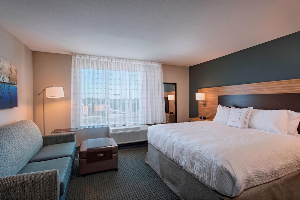 TownePlace Suites by Marriott Lakeland - photo 5