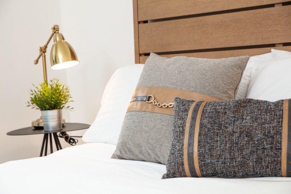 WhyHotel Tysons Corner Greensboro Drive - photo 10
