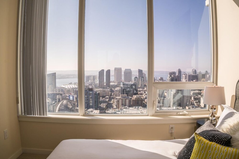 Ocean View IV by AvantStay High Rise in DT w City & Ocean Views - photo 6