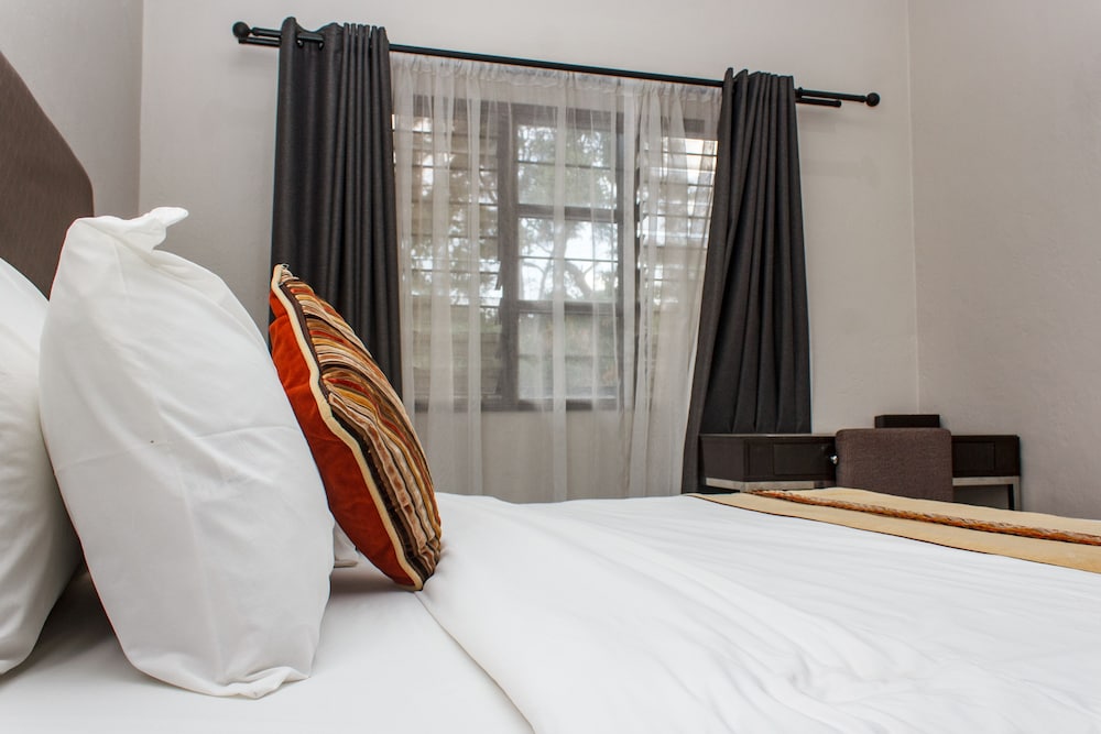 Cedar Place Luxury Hotel — Blantyre — photo 5