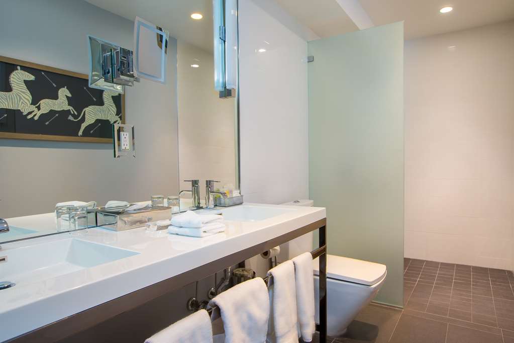 The Lombardy Hotel - photo 44