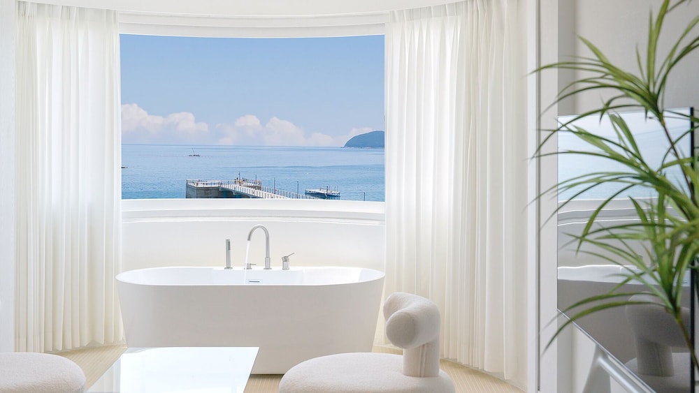 Stay Saeroc - last minute hotel in Unknown City