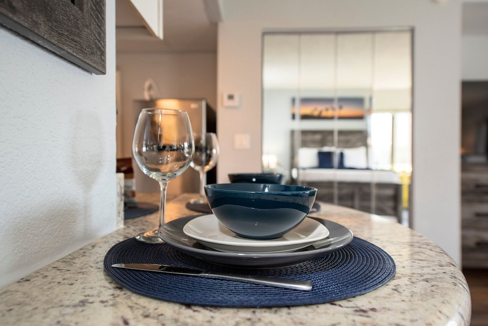 The Enclave Hotel and Suites - photo 48