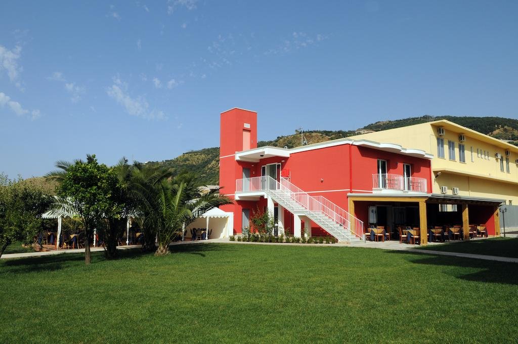 Hotel & Residence Sant 'Andrea — 4-Star Luxury Hotel in Capo D'orlando, Italy