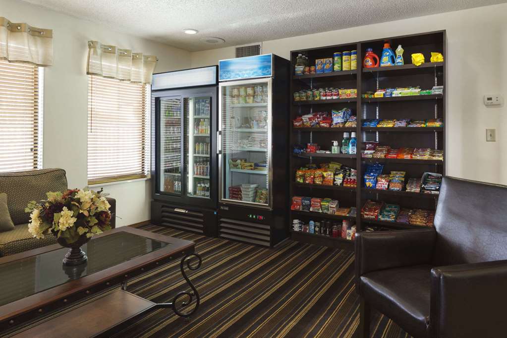 Hawthorn Suites by Wyndham Fort Wayne - photo 15