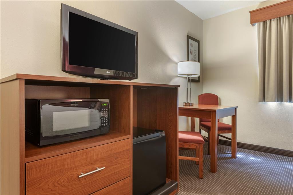 SureStay Plus Hotel by Best Western Litchfield - photo 15