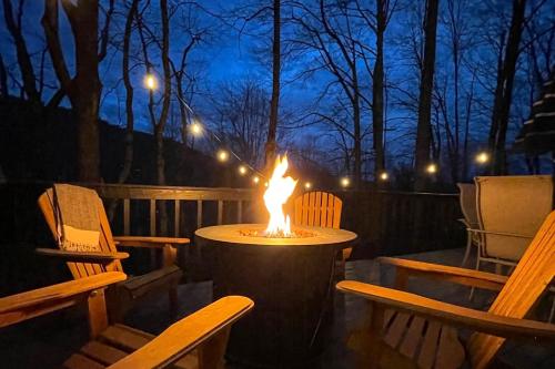 Happy Ours — 4-Star Luxury Hotel in Banner Elk, United States
