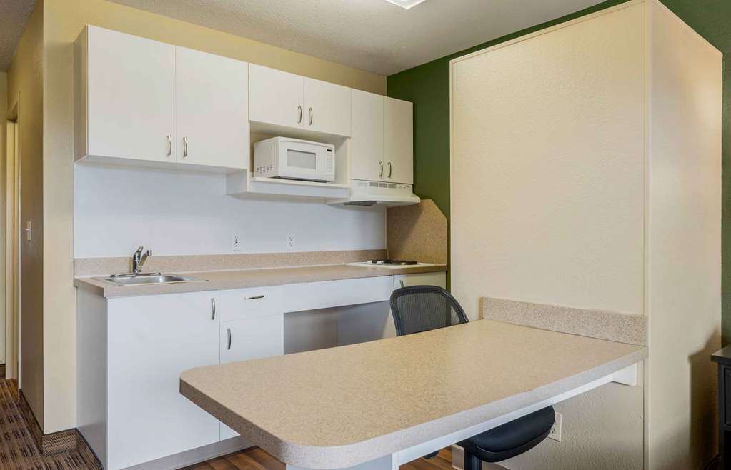 Extended Stay America Suites Chicago Gurnee - photo 13